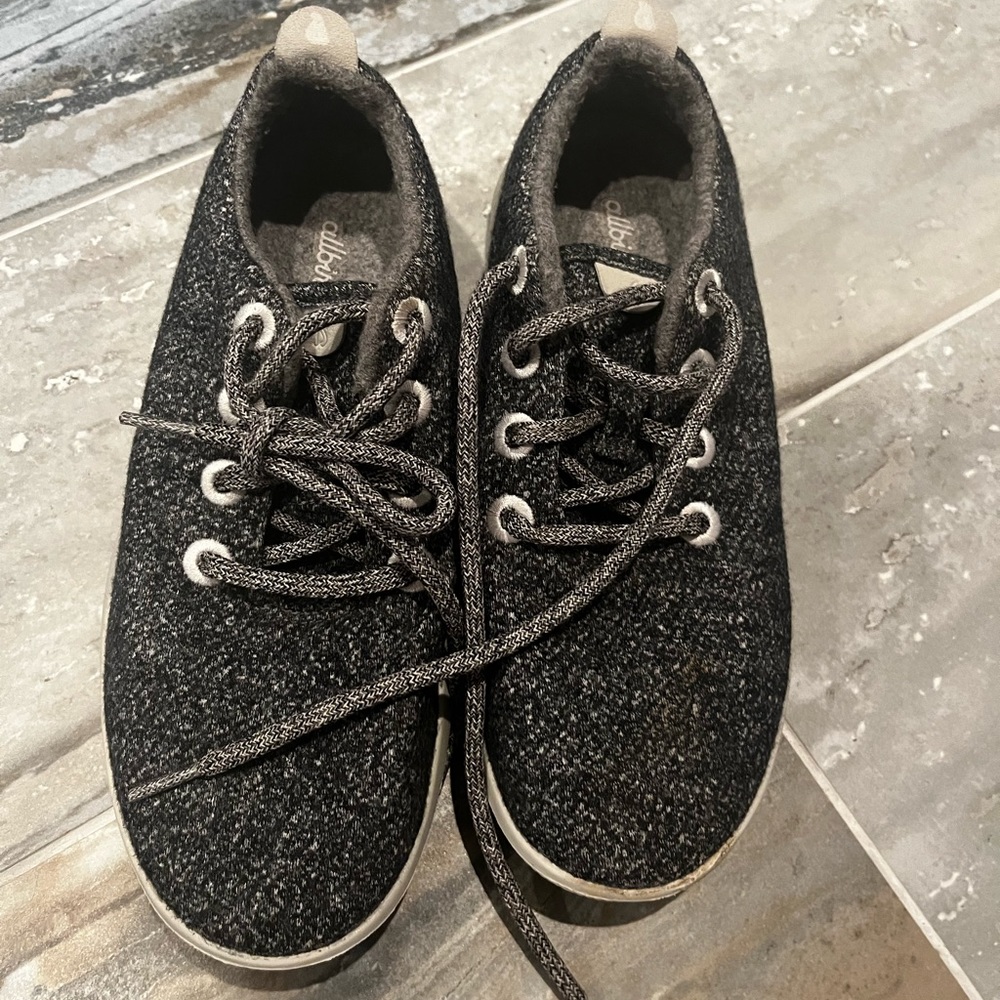 Allbird grey women’s shoes. Size 8